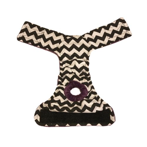 black-and-white-chevron-diaper-open black-and-white-chevron-diaper-open