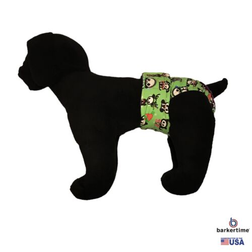 christmas-skeleton-figures-on-green-diaper-model-1 christmas-skeleton-figures-on-green-diaper-model-1