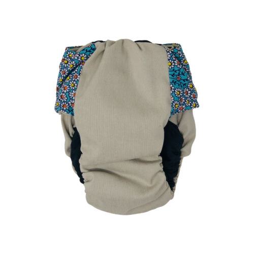 light blue daisy flower on frosty cream diaper - back light blue daisy flower on frosty cream diaper - back