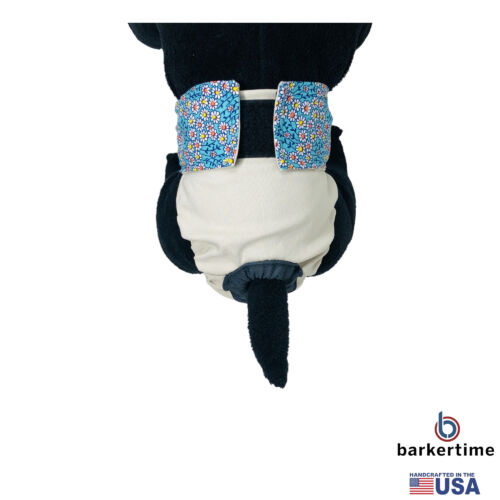 light blue daisy flower on frosty cream diaper - model 2 light blue daisy flower on frosty cream diaper - model 2